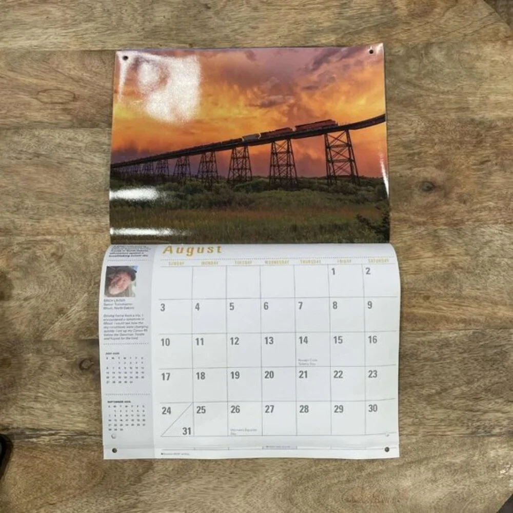 Collectible NEW 2025 Burlington Northern Santa Fe Railway Train Calendar BNSF